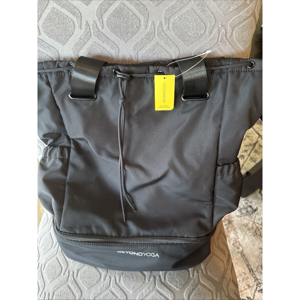 Beyond Yoga Convertible Gym Bag Backpack‎ Black NWT